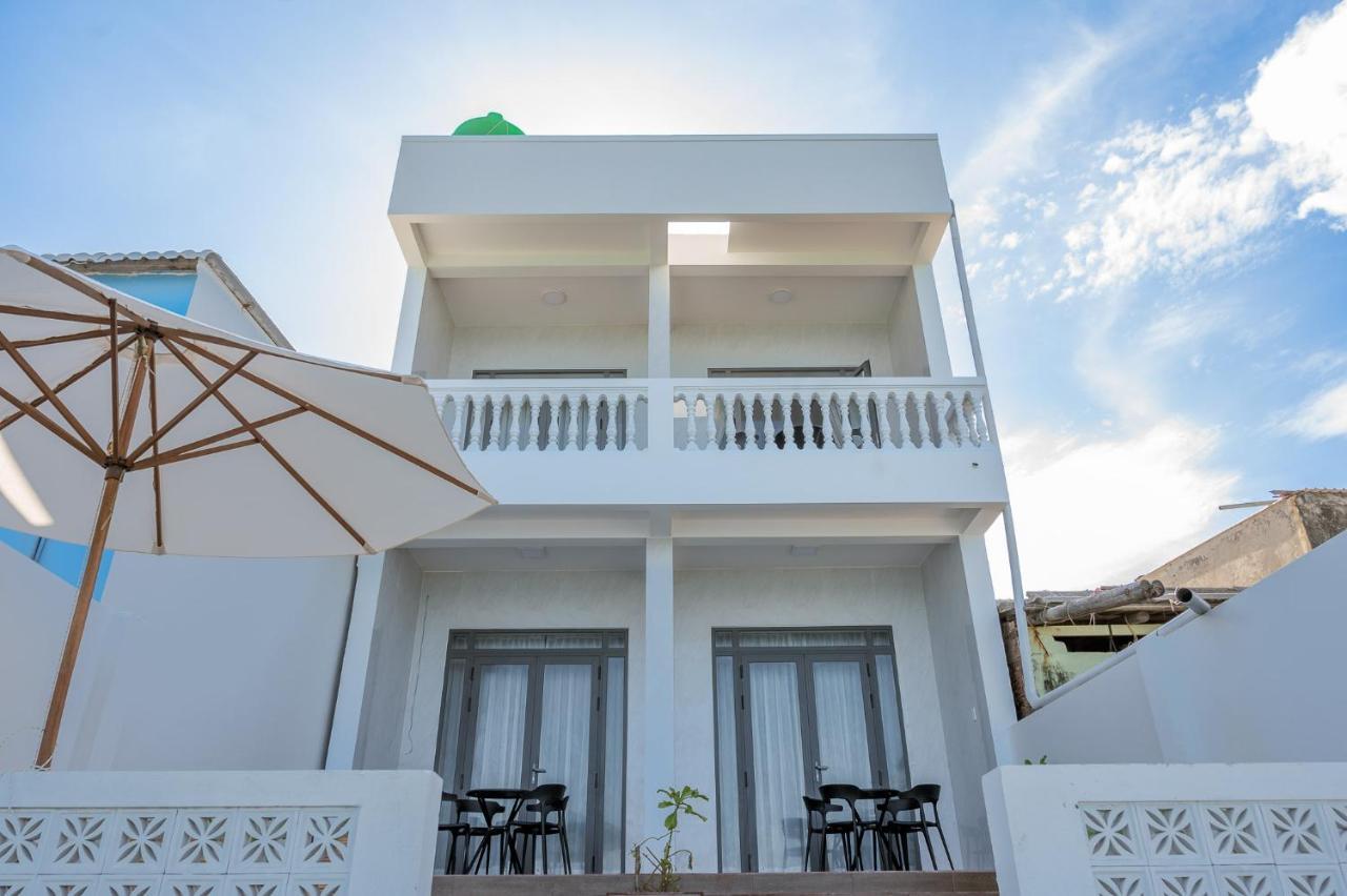 Mien Trung Beach House Phu Quoc Hotel Exterior photo